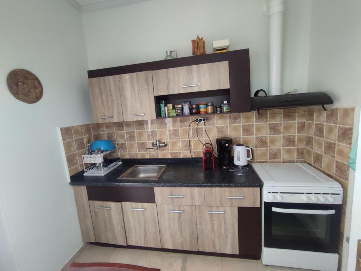 2 Br110 Sqm Free Parking Full Clima Apartment Patras Exterior photo